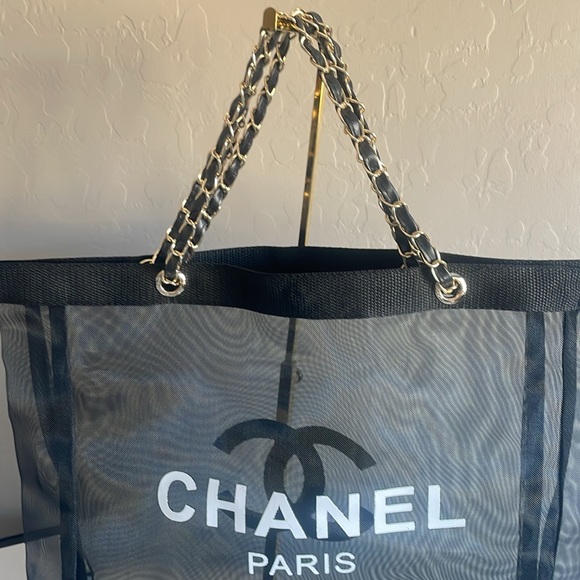 Brand New GWP CHANEL mesh tote and baby pouch - Picture 15 of 17